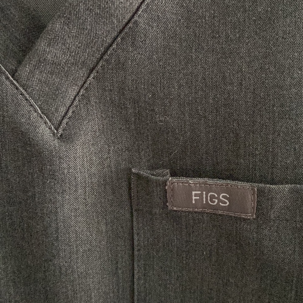 Figs Scrub Top - Picture 3 of 6